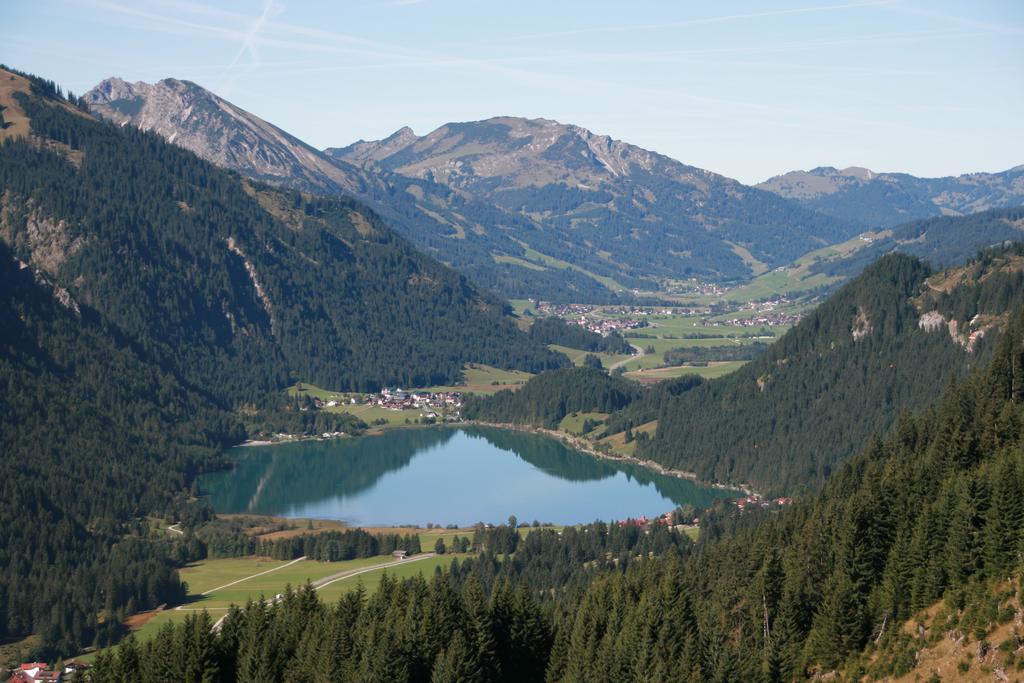 Haus Kristall Tannheim Bagian luar foto